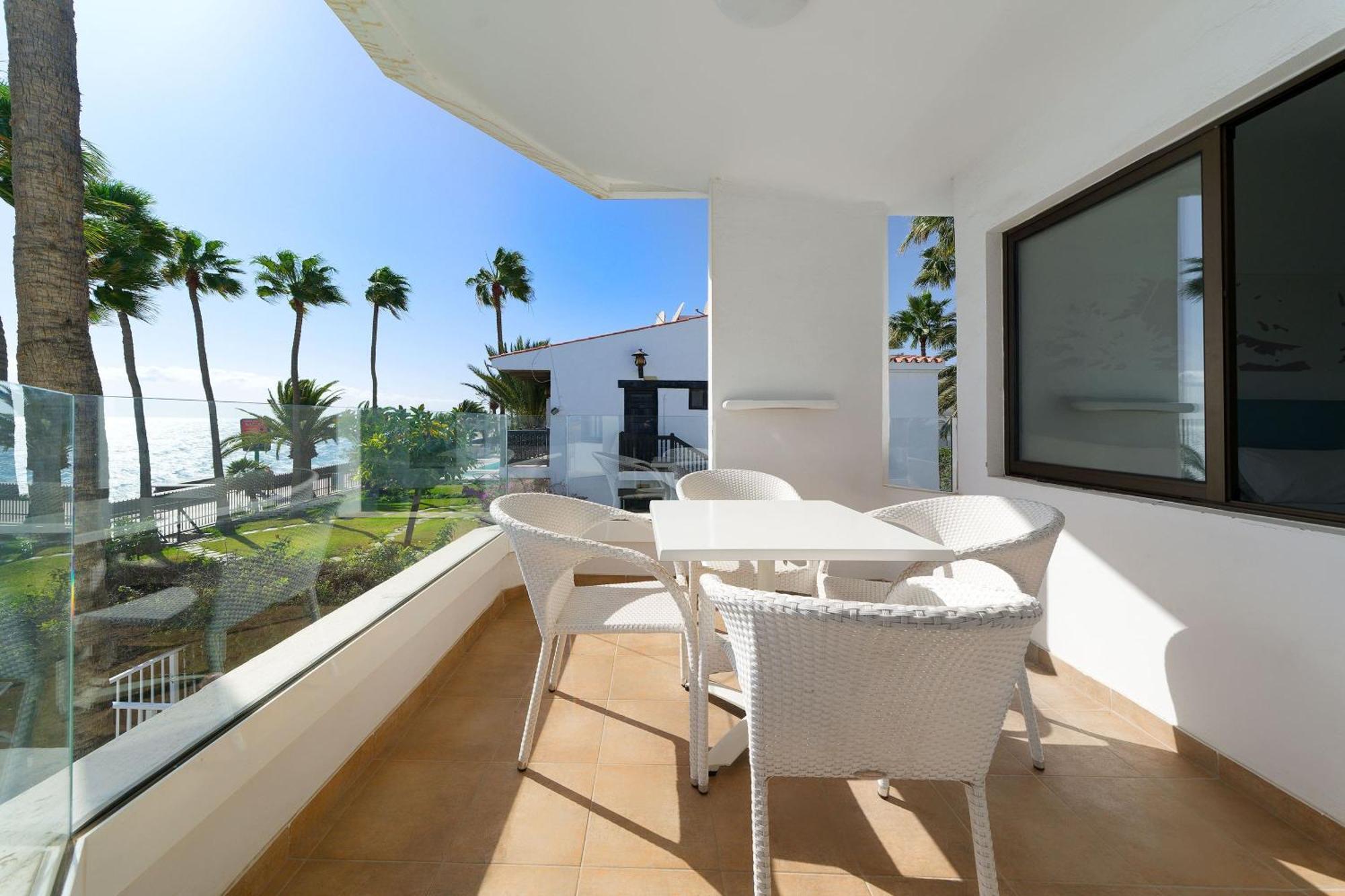 Salt Apartments Reina Sol Плая дел Инглес Екстериор снимка
